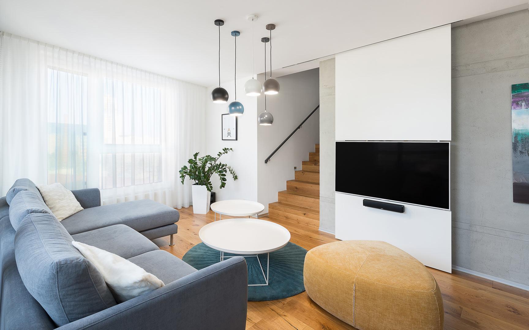 Obývačka v dánskom dizajne - Mezonet v Ružinove
