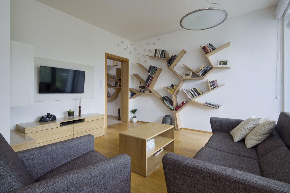 Knihovna dominantou obývacího pokoje