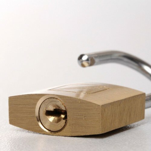 TravelBlue Mosadzný cestovný zámok 1ks (20mm) TBU020